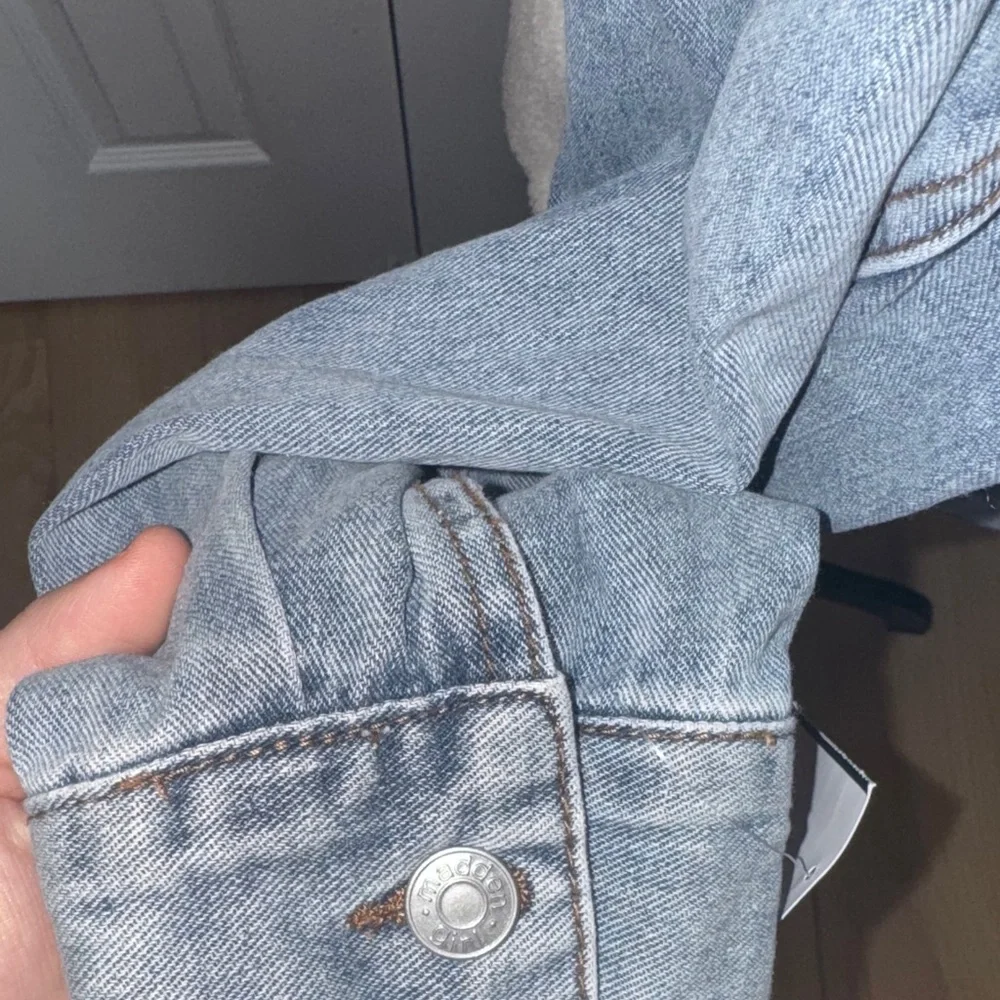 Madden Girl Blue Denim Jacket with Cream Sherpa Lining - Picture 9 of 15